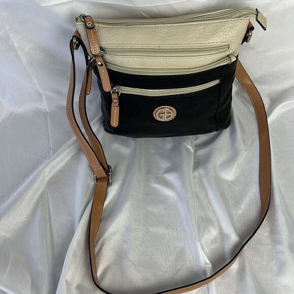 NWOT GIANIBERNINI Colorblock Crossbody  - Picture 4 of 8